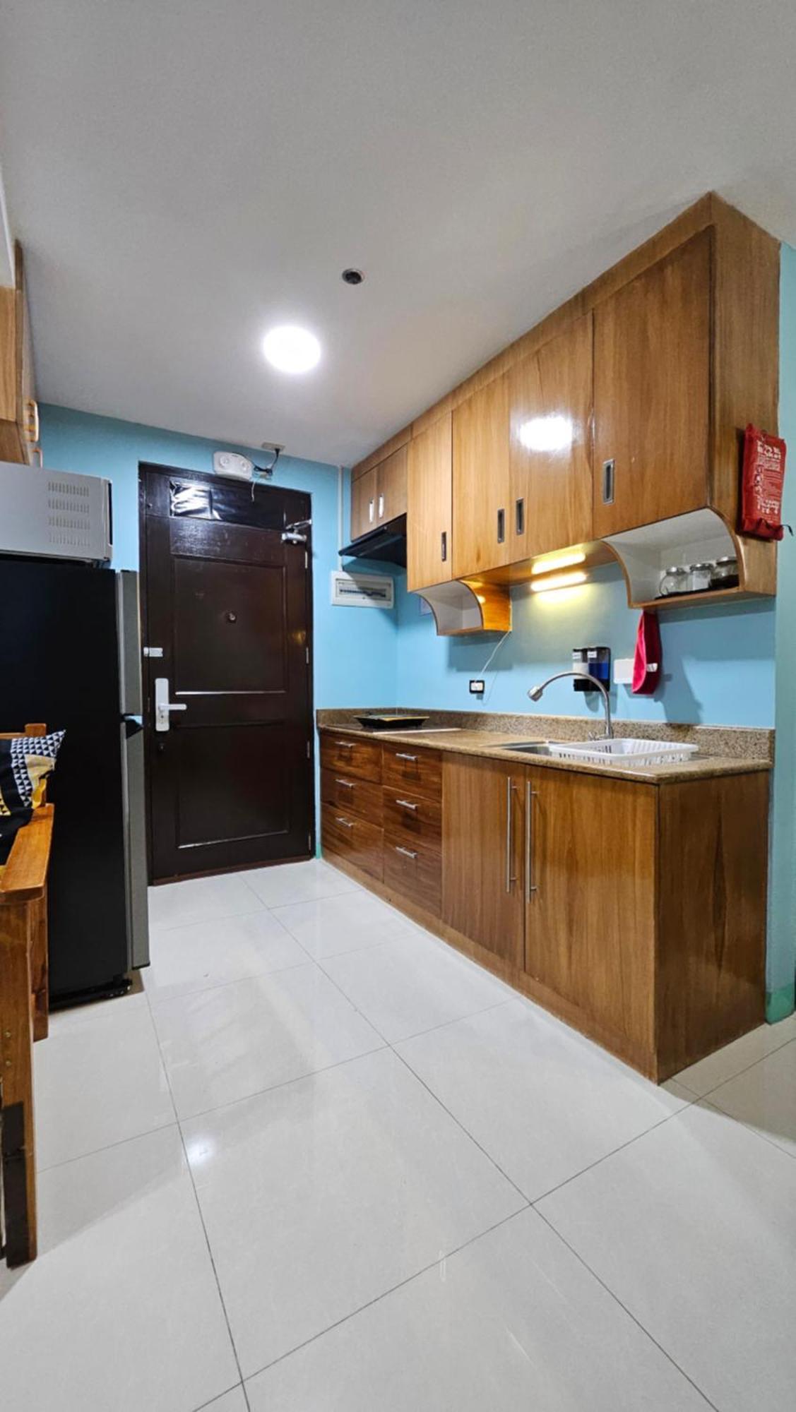 Cozy 2Br Staycation With Balcony Chateau Elysee For 4-6 Pax Paranaque City Exterior foto